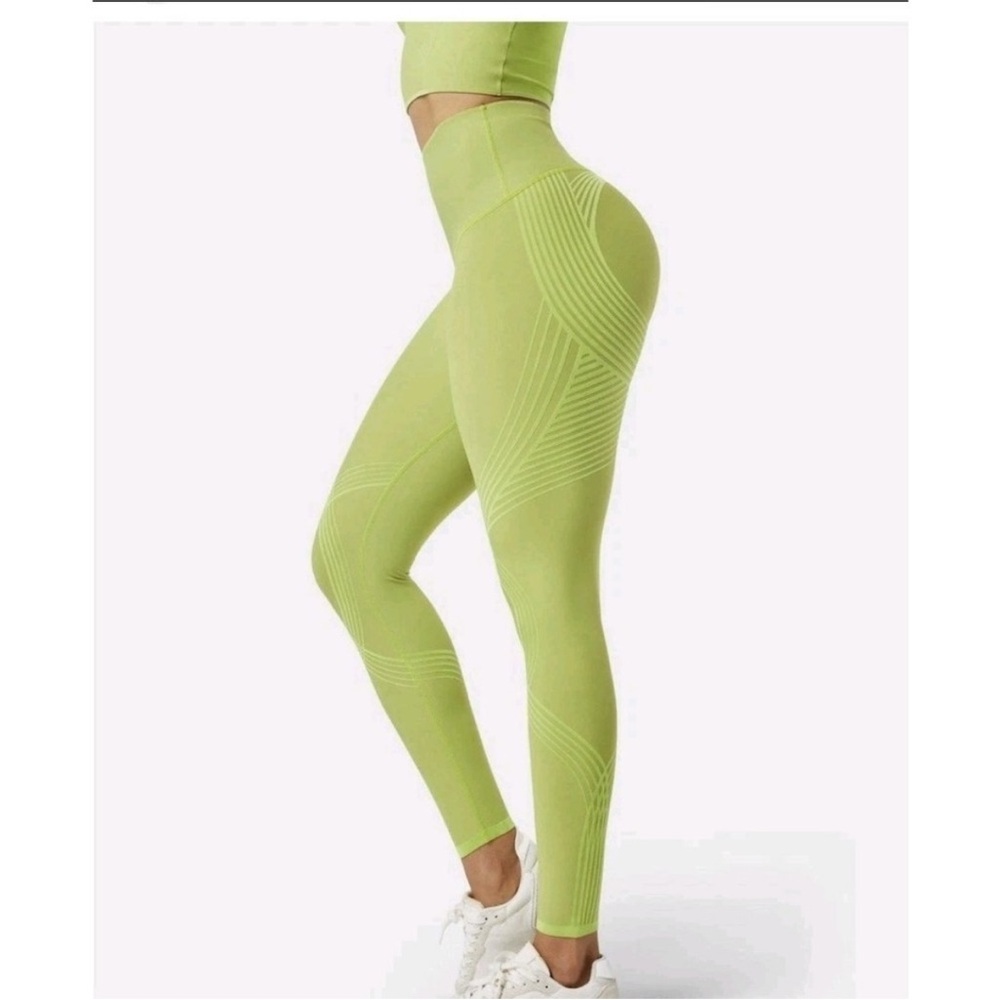 Fanka Body Sculpt Reversible 7/8 Leggings Small